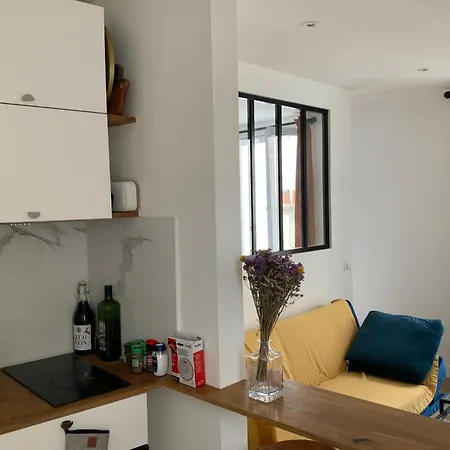 Apartment Beautiful T2 Near A Park